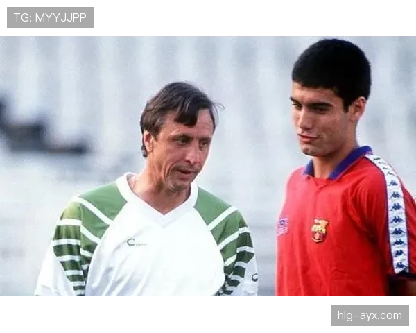 克鲁伊夫的领导艺术与团队精神提升对现代足球战术的影响分析 克鲁伊夫的领导艺术与团队精神提升对现代足球战术的影响分析