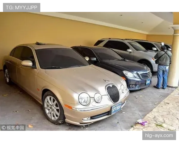 萨卡家车库比我家还大，他到底怎么花那周薪30万镑的？